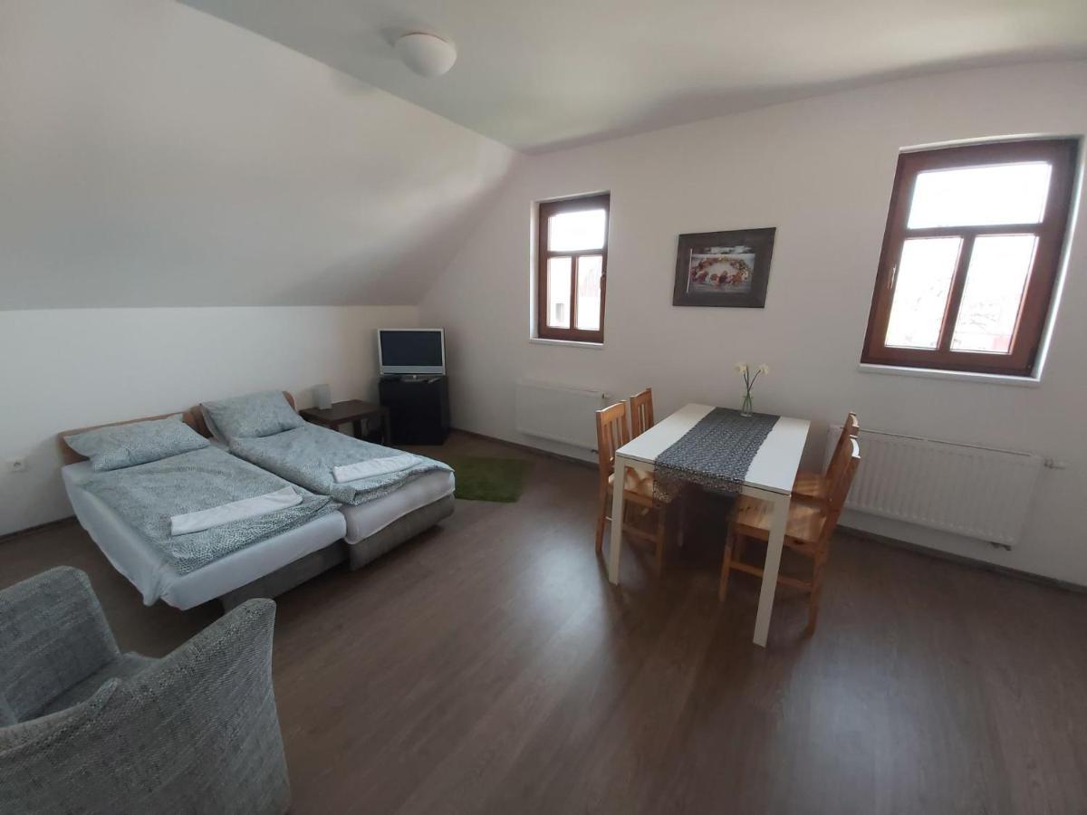 Pivni Lednice Lhota pod Libcany Exterior foto