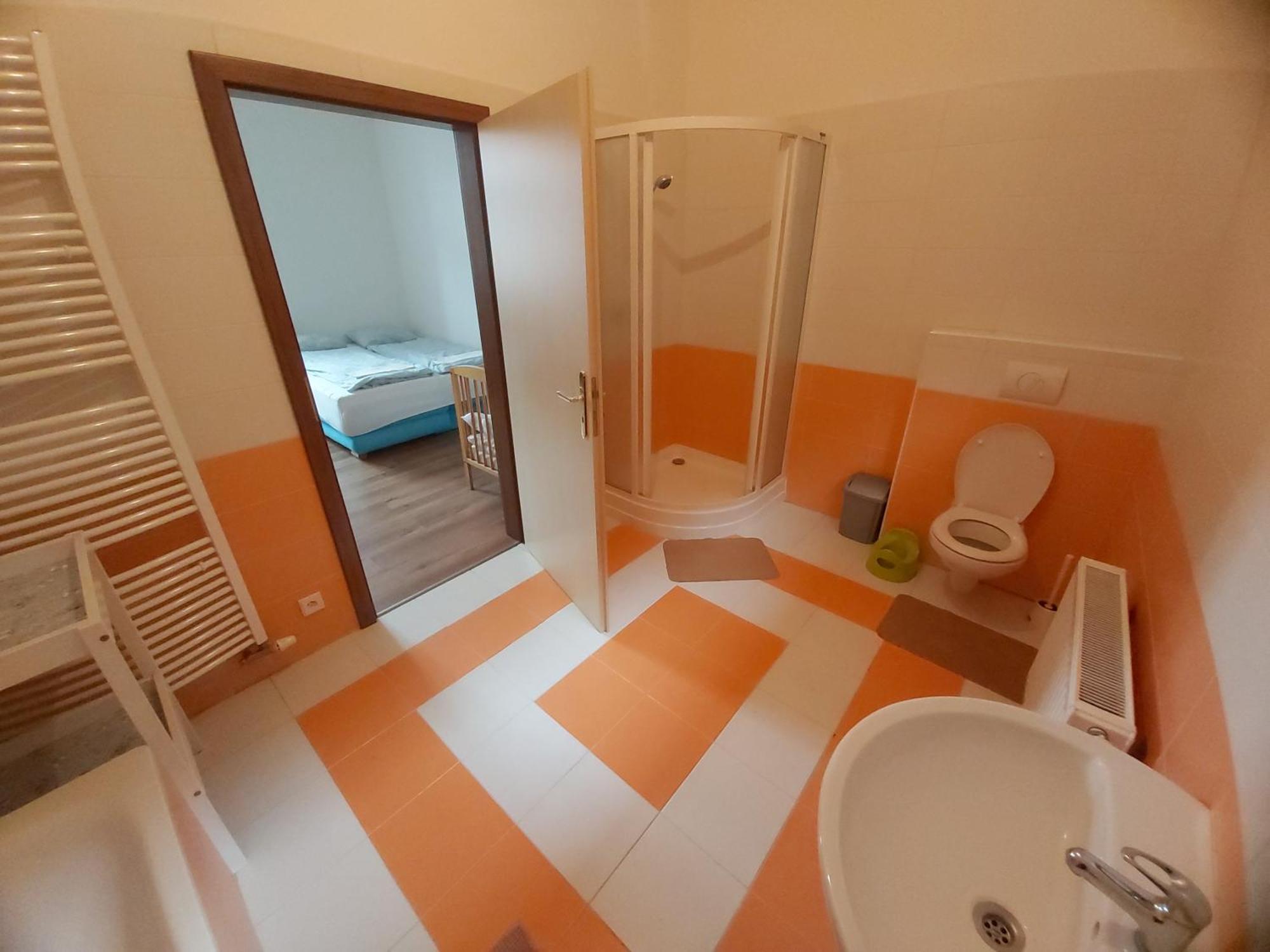 Pivni Lednice Lhota pod Libcany Cameră foto